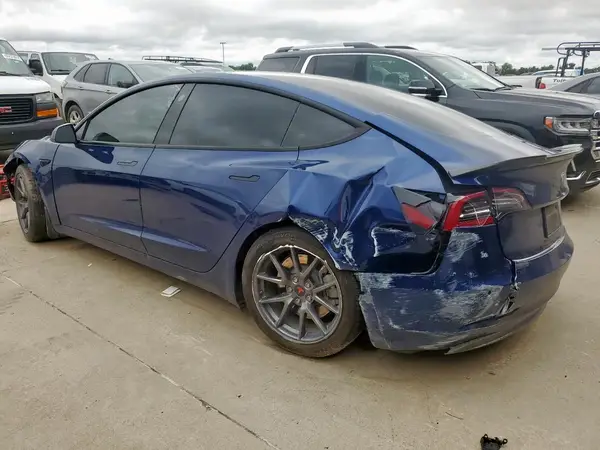 5YJ3E1EA6MF982484 2021 TESLA MODEL 3 - Image 2