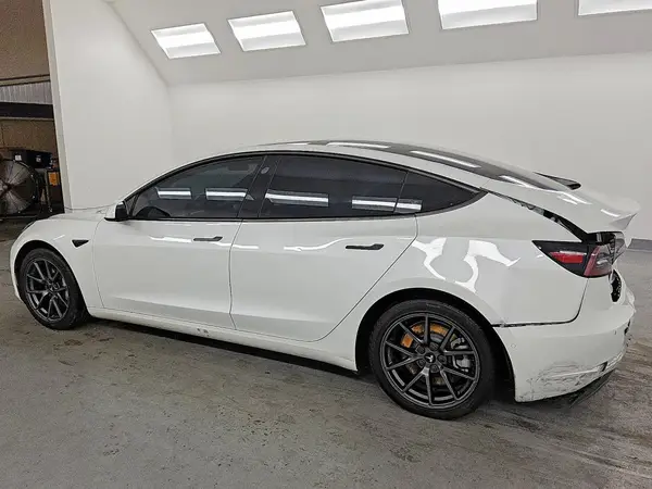 5YJ3E1EA6MF982923 2021 TESLA MODEL 3 - Image 2