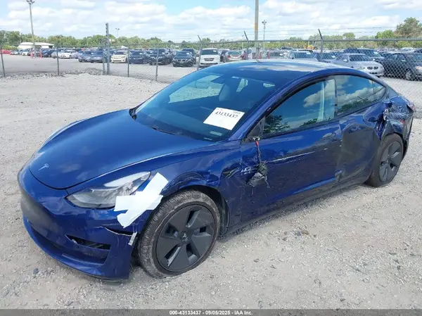 5YJ3E1EA6MF985403 2021 TESLA MODEL 3 - Image 2