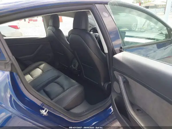 5YJ3E1EA6MF985403 2021 TESLA MODEL 3 - Image 8
