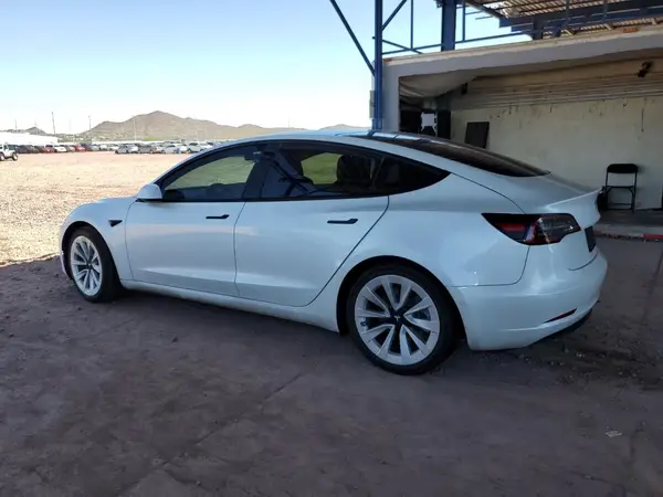 5YJ3E1EA6MF986597 2021 TESLA MODEL 3 - Image 2