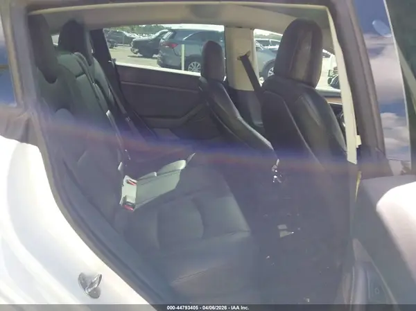 5YJ3E1EA6MF987121 2021 TESLA MODEL 3 - Image 8