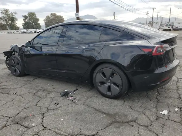 5YJ3E1EA6MF987345 2021 TESLA MODEL 3 - Image 2