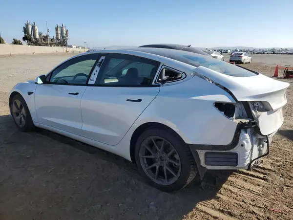 5YJ3E1EA6MF989130 2021 TESLA MODEL 3 - Image 2