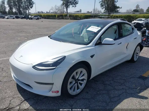 5YJ3E1EA6MF989726 2021 TESLA MODEL 3 - Image 2