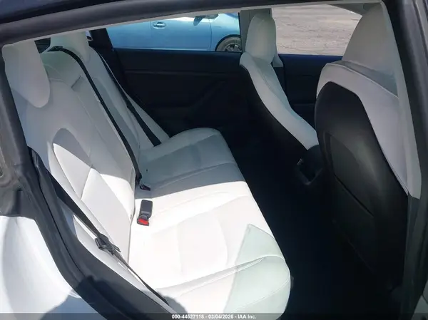 5YJ3E1EA6MF989726 2021 TESLA MODEL 3 - Image 8