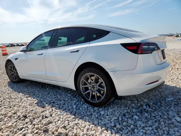 5YJ3E1EA6NF101509 2022 TESLA MODEL 3 - Image 2