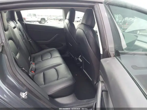 5YJ3E1EA6NF106807 2022 TESLA MODEL 3 - Image 8