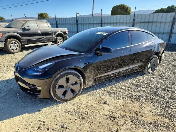 5YJ3E1EA6NF108962 2022 TESLA MODEL 3 - Image 1