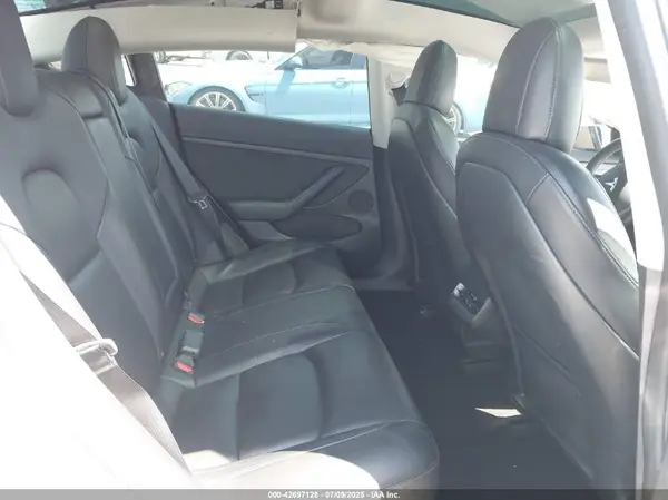 5YJ3E1EA6NF116012 2022 TESLA MODEL 3 - Image 8