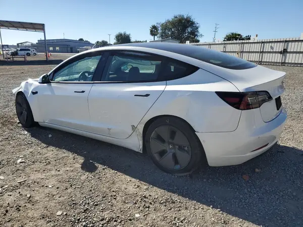 5YJ3E1EA6NF128189 2022 TESLA MODEL 3 - Image 2
