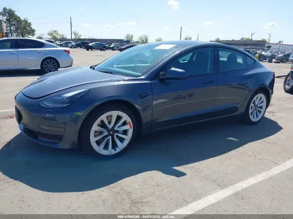 5YJ3E1EA6NF144098 2022 TESLA MODEL 3 - Image 2
