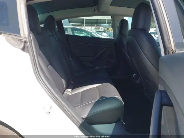 5YJ3E1EA6NF144568 2022 TESLA MODEL 3 - Image 8