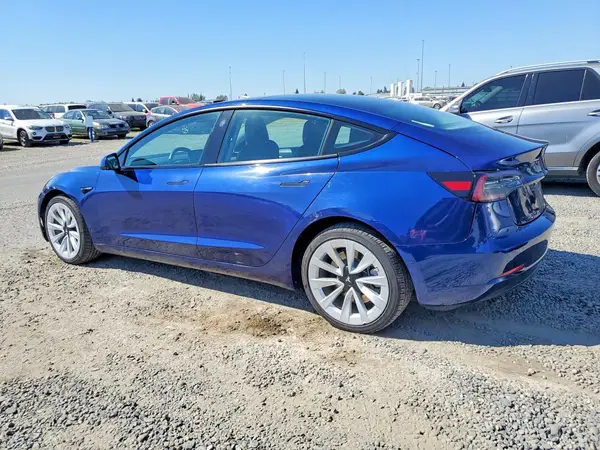 5YJ3E1EA6NF145669 2022 TESLA MODEL 3 - Image 2
