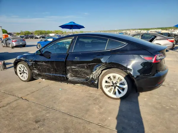 5YJ3E1EA6NF188053 2022 TESLA MODEL 3 - Image 2