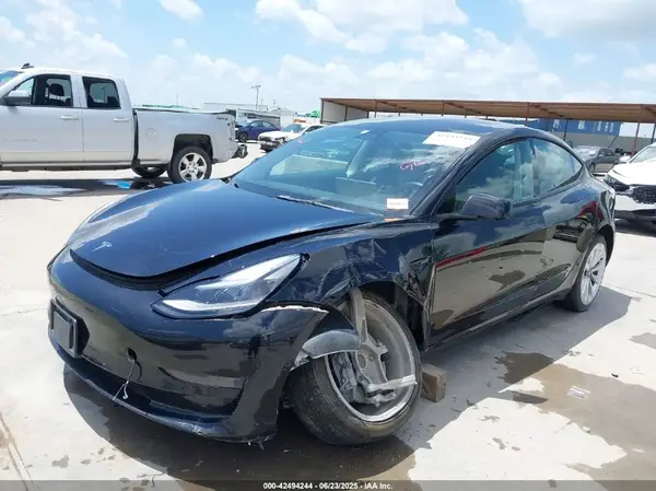 5YJ3E1EA6NF188649 2022 TESLA MODEL 3 - Image 2