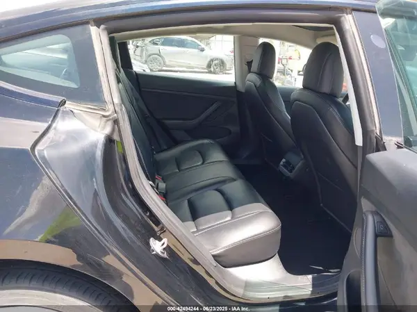 5YJ3E1EA6NF188649 2022 TESLA MODEL 3 - Image 8