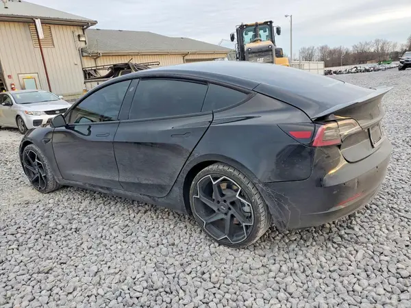 5YJ3E1EA6NF189249 2022 TESLA MODEL 3 - Image 2