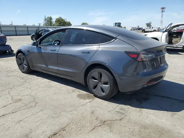 5YJ3E1EA6NF190000 2022 TESLA MODEL 3 - Image 2