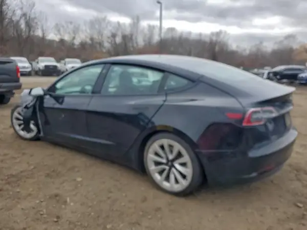 5YJ3E1EA6NF190482 2022 TESLA MODEL 3 - Image 2
