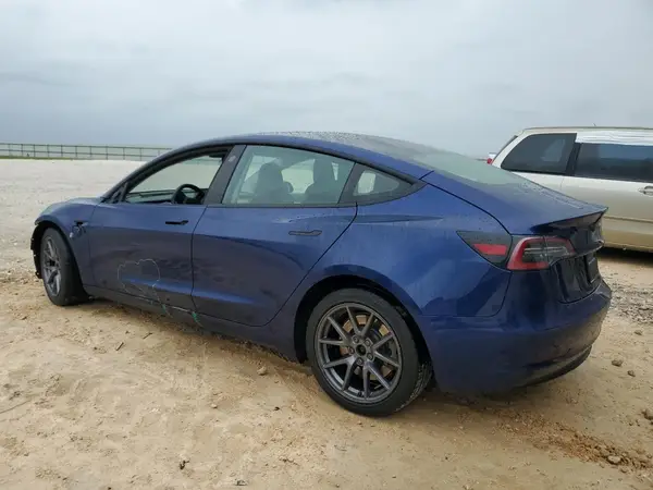 5YJ3E1EA6NF190577 2022 TESLA MODEL 3 - Image 2