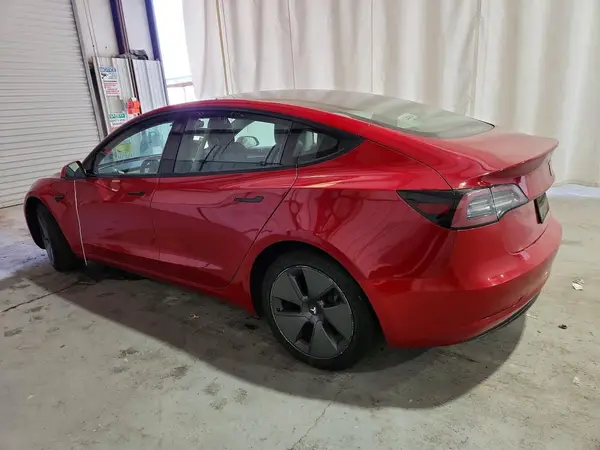 5YJ3E1EA6NF190661 2022 TESLA MODEL 3 - Image 2