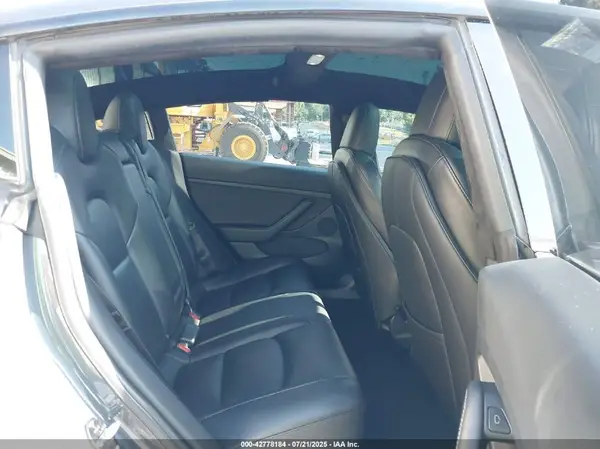 5YJ3E1EA6NF190823 2022 TESLA MODEL 3 - Image 8