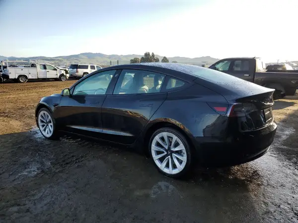 5YJ3E1EA6NF191129 2022 TESLA MODEL 3 - Image 2