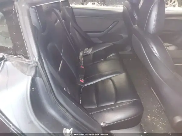 5YJ3E1EA6NF192068 2022 TESLA MODEL 3 - Image 8