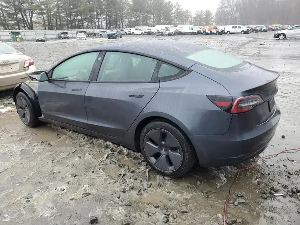 5YJ3E1EA6NF197819 2022 TESLA MODEL 3 - Image 2