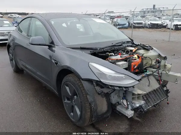 5YJ3E1EA6NF238465 2022 TESLA MODEL 3 - Image 1