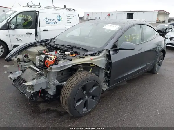 5YJ3E1EA6NF238465 2022 TESLA MODEL 3 - Image 2