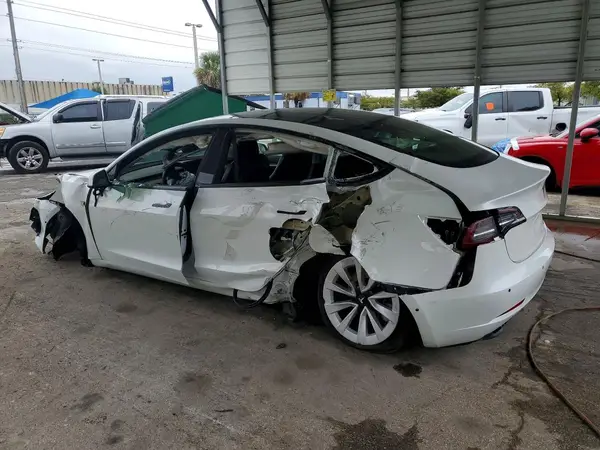 5YJ3E1EA6NF242550 2022 TESLA MODEL 3 - Image 2
