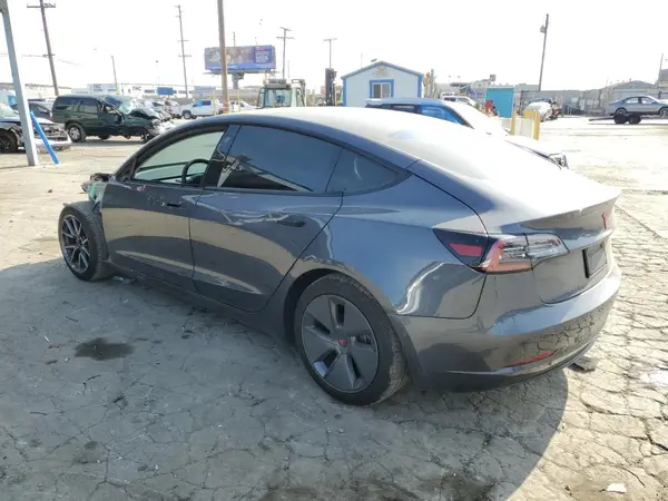 5YJ3E1EA6NF249868 2022 TESLA MODEL 3 - Image 2
