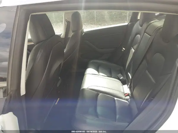 5YJ3E1EA6NF252320 2022 TESLA MODEL 3 - Image 8