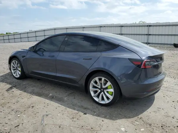 5YJ3E1EA6NF285530 2022 TESLA MODEL 3 - Image 2