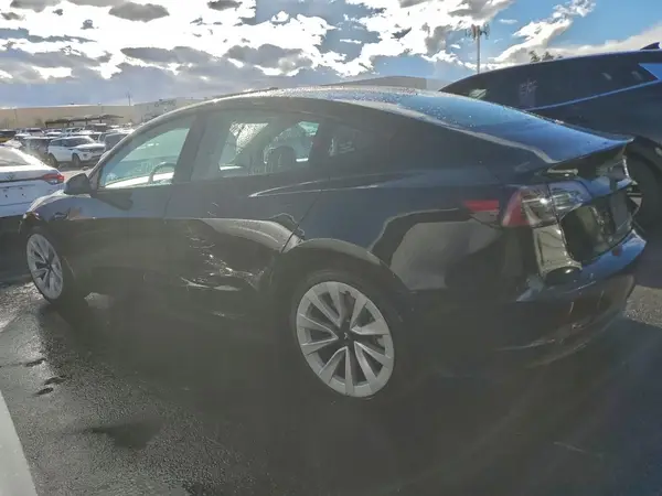 5YJ3E1EA6NF286578 2022 TESLA MODEL 3 - Image 2