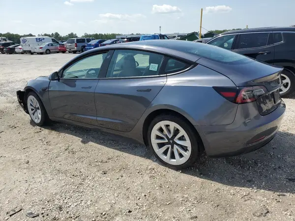 5YJ3E1EA6NF287309 2022 TESLA MODEL 3 - Image 2