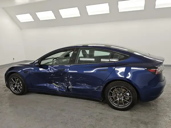 5YJ3E1EA6NF288864 2022 TESLA MODEL 3 - Image 2