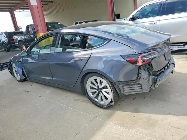 5YJ3E1EA6NF290291 2022 TESLA MODEL 3 - Image 2