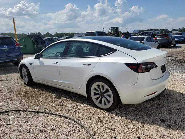5YJ3E1EA6NF291067 2022 TESLA MODEL 3 - Image 2