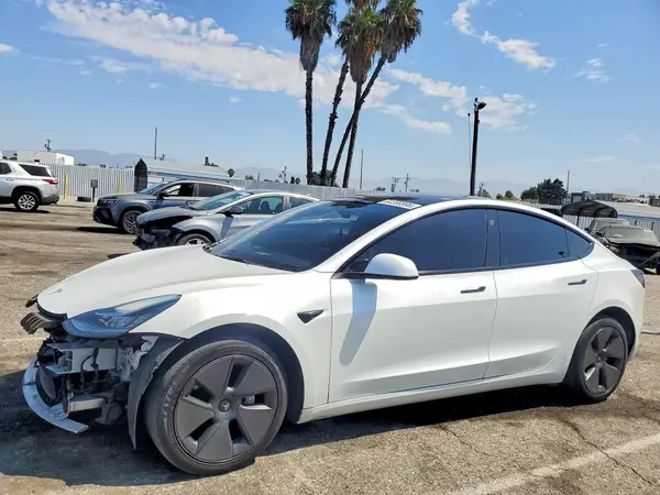 5YJ3E1EA6NF298326 2022 TESLA MODEL 3 - Image 1