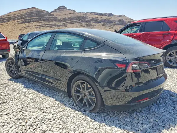 5YJ3E1EA6NF301855 2022 TESLA MODEL 3 - Image 2
