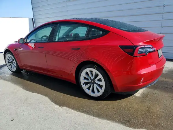 5YJ3E1EA6NF304092 2022 TESLA MODEL 3 - Image 2