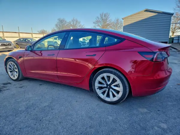 5YJ3E1EA6NF304304 2022 TESLA MODEL 3 - Image 2