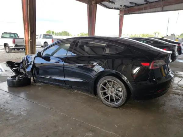 5YJ3E1EA6NF305291 2022 TESLA MODEL 3 - Image 2