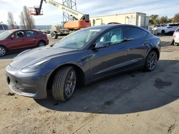 5YJ3E1EA6NF309907 2022 TESLA MODEL 3 - Image 1