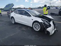 5YJ3E1EA6NF312306 2022 TESLA MODEL 3