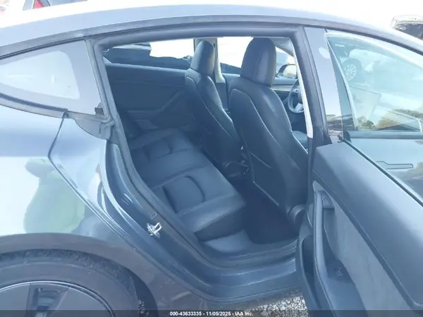 5YJ3E1EA6NF314203 2022 TESLA MODEL 3 - Image 8