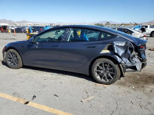 5YJ3E1EA6NF314993 2022 TESLA MODEL 3 - Image 2